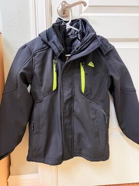 Snozu Performance Black Softshell Jacket with Neon Green Accents